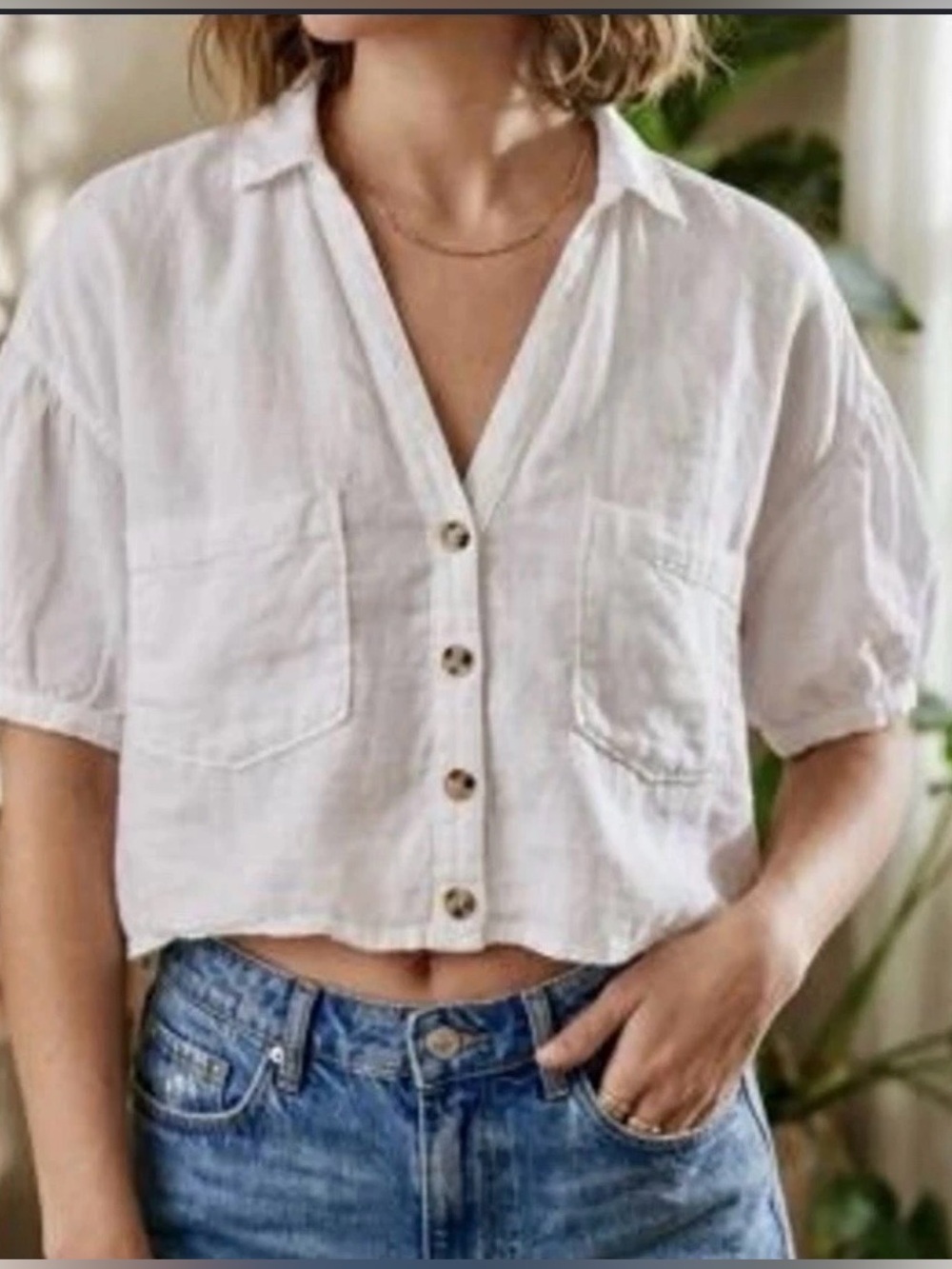 ZARA Women’s
White Linen Button-Front Shirt